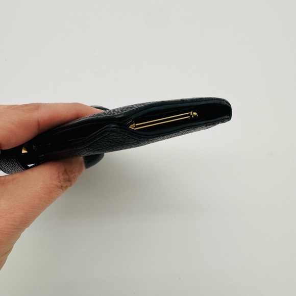 Chanel 🖤 Black Wallet on Chain - Picture 9 of 9